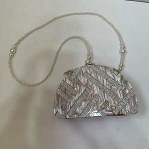 NEW WITHOUT TAGS PINK ACRYLIC BOX EVENING BAG